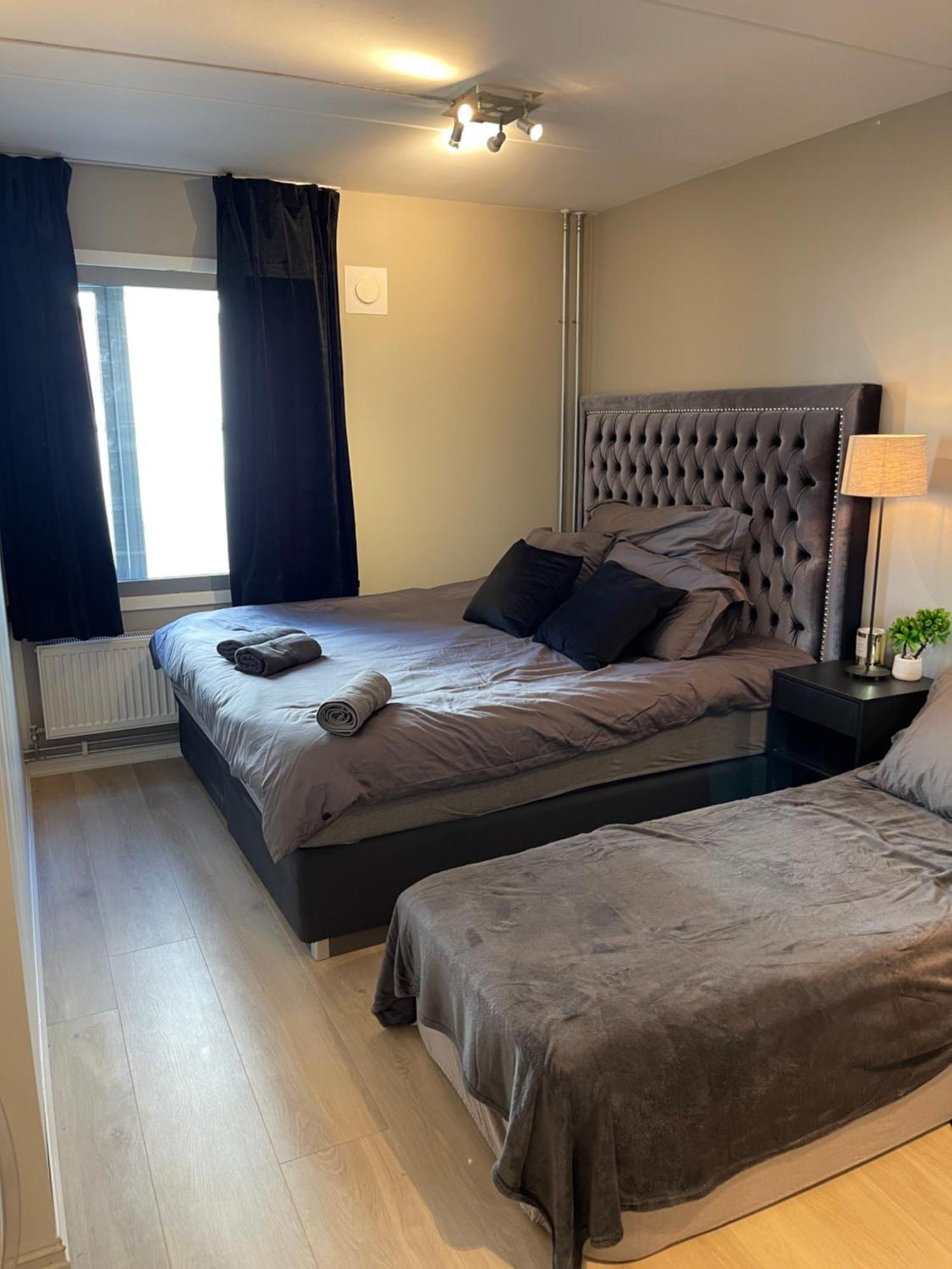 Luxurious Modern Room In Central Oslo - Eur 4K Expensive Bed And 82" Cinematic Tv מראה חיצוני תמונה