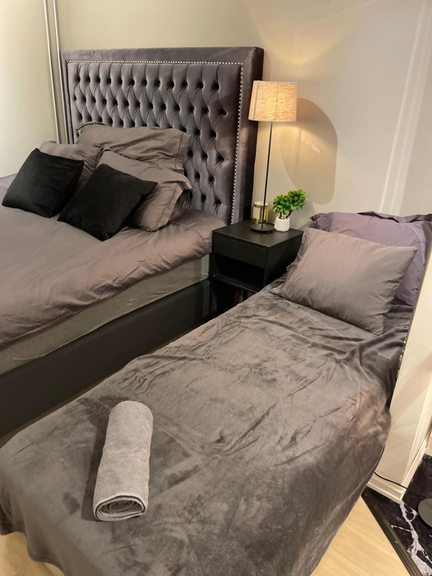 Luxurious Modern Room In Central Oslo - Eur 4K Expensive Bed And 82" Cinematic Tv מראה חיצוני תמונה